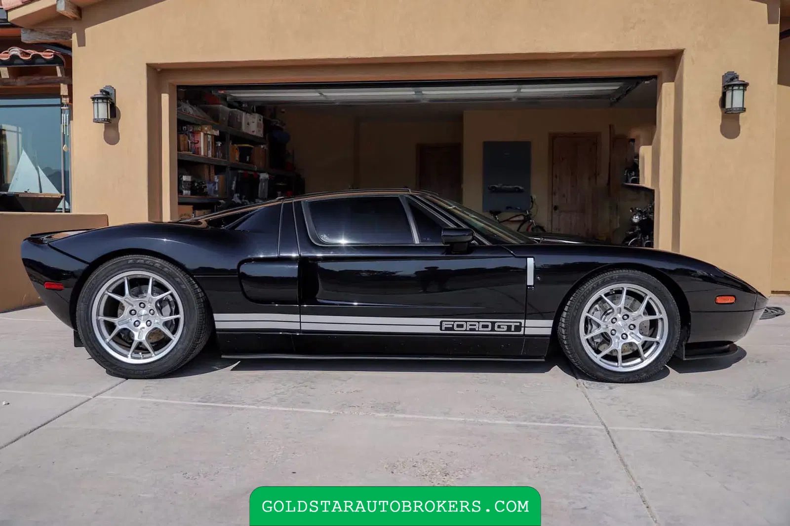 2005 Ford GT