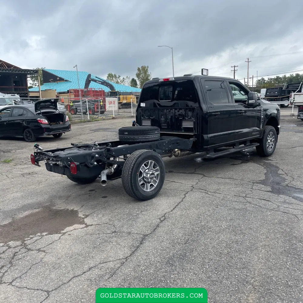 2024 Ford S/D C/C F350 Lariat