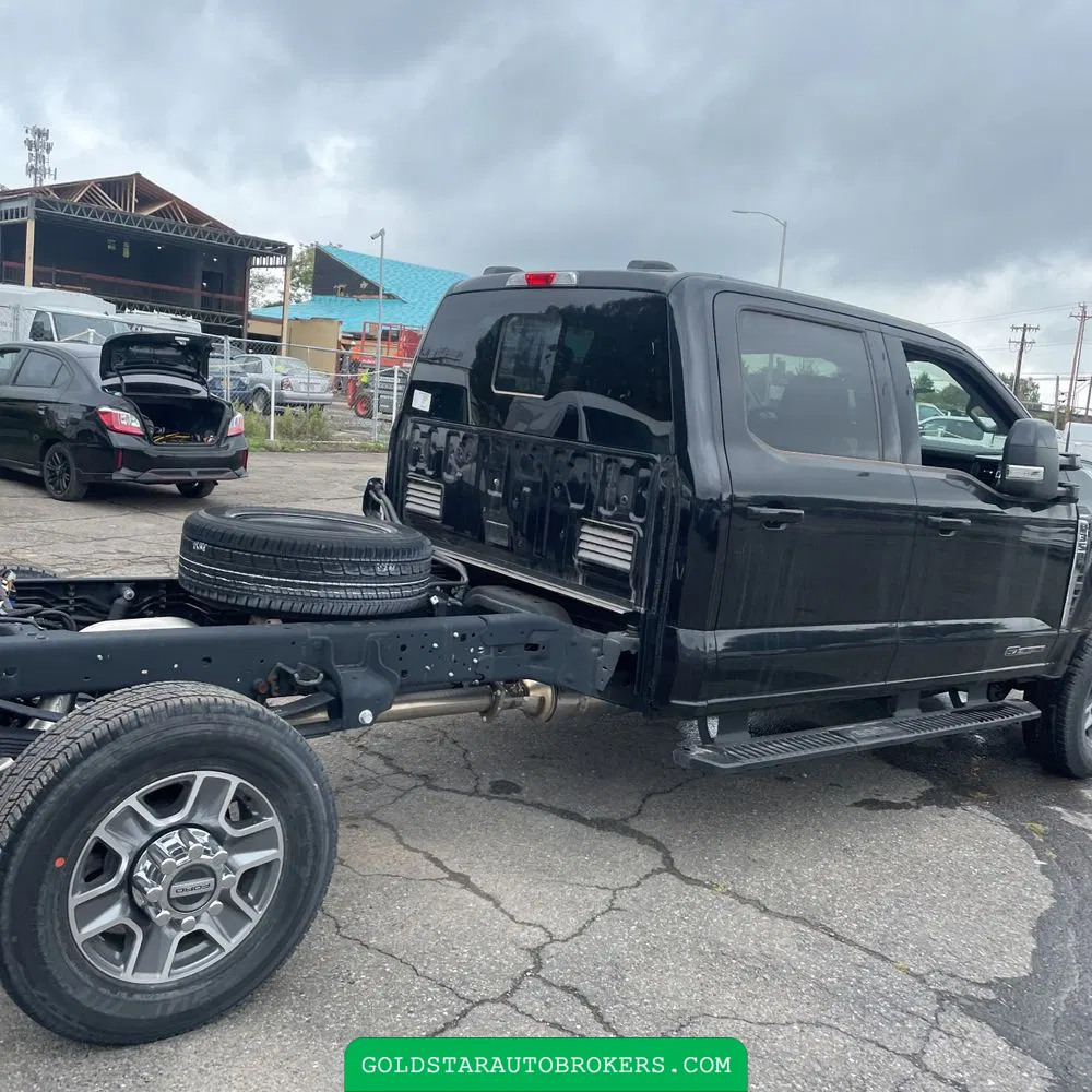 2024 Ford S/D C/C F350 Lariat