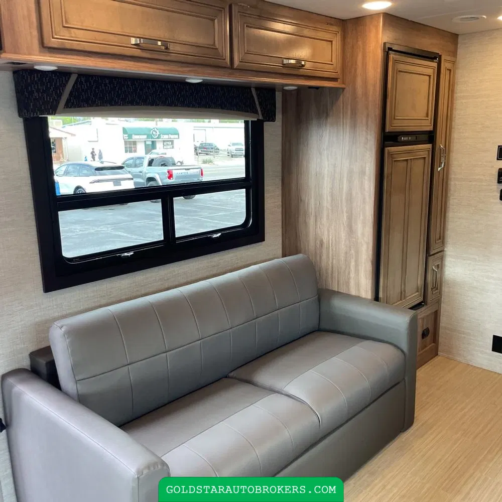 2021 Ford E-450 Cutaway