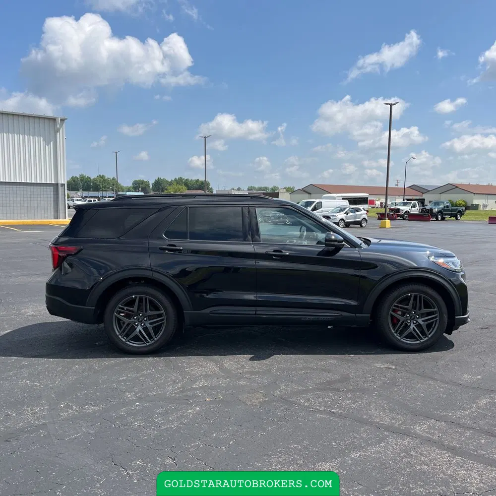 2025 Ford Explorer ST