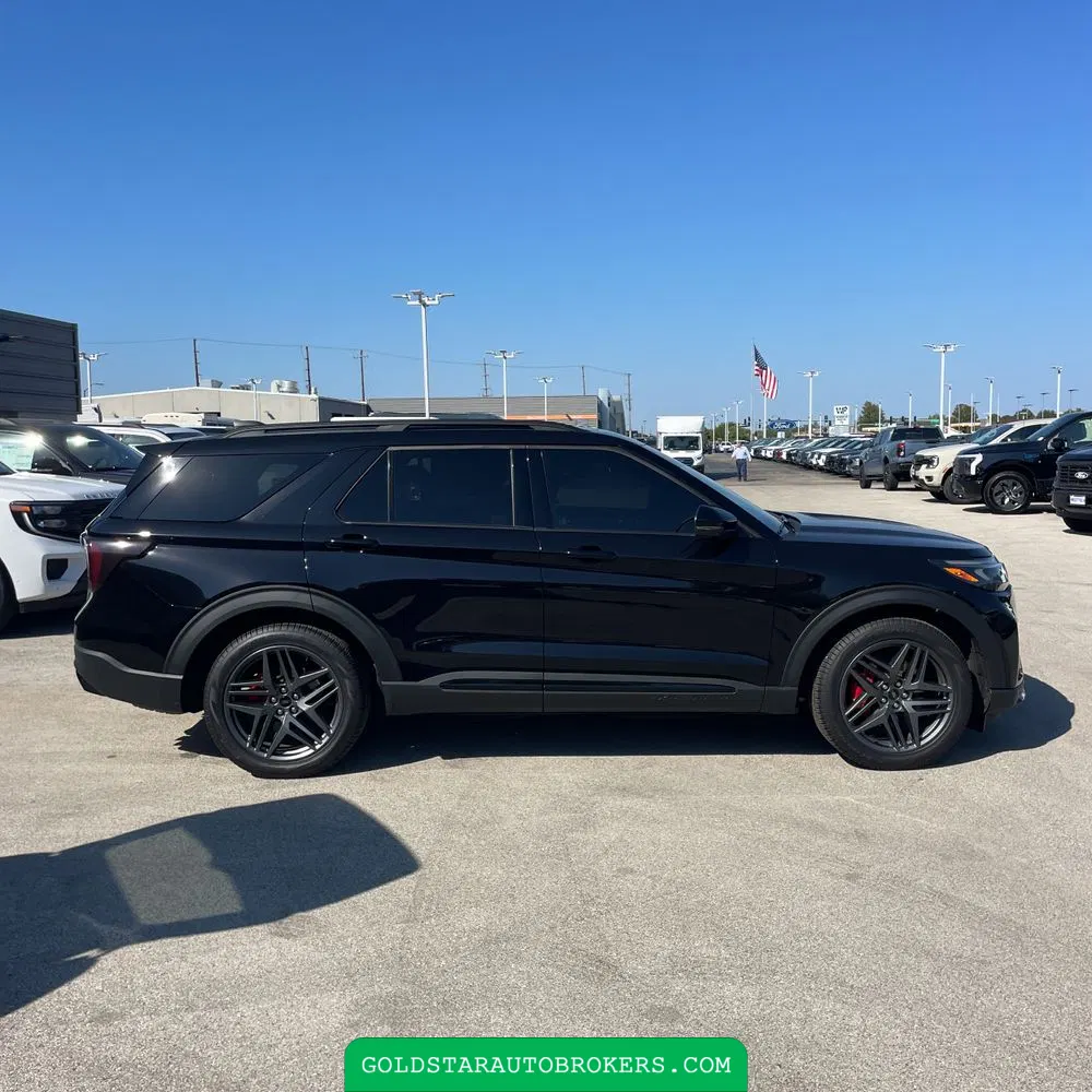 2025 Ford Explorer ST