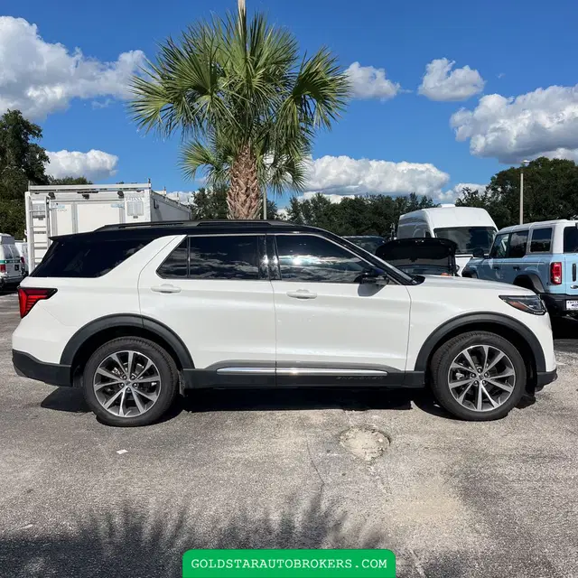 2025 Ford Explorer Platinum