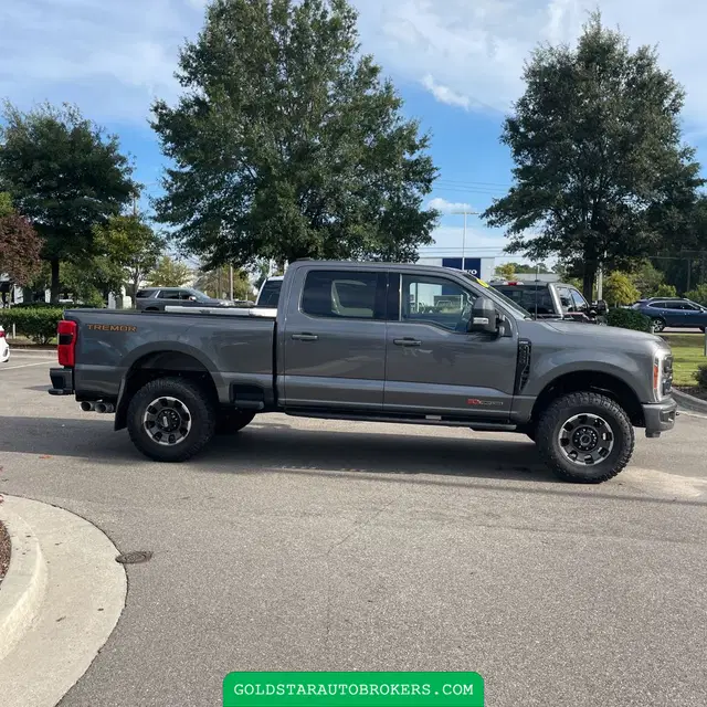 2023 Ford F250 S/D Lariat