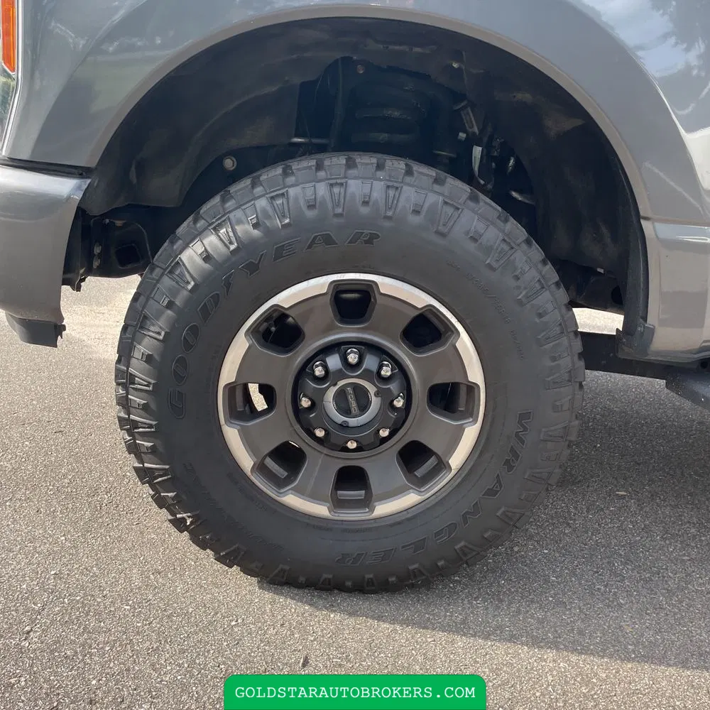 2023 Ford F250 S/D Lariat