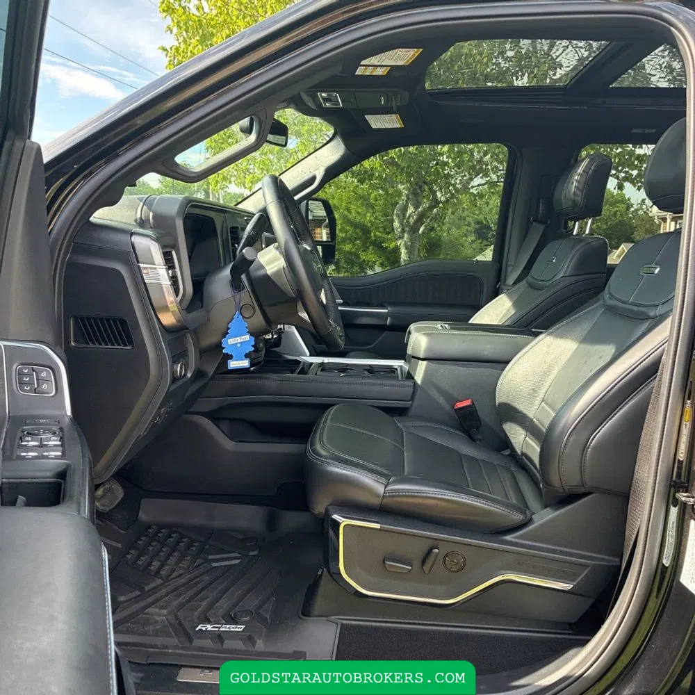 2025 Ford F-250 Super Duty Platinum