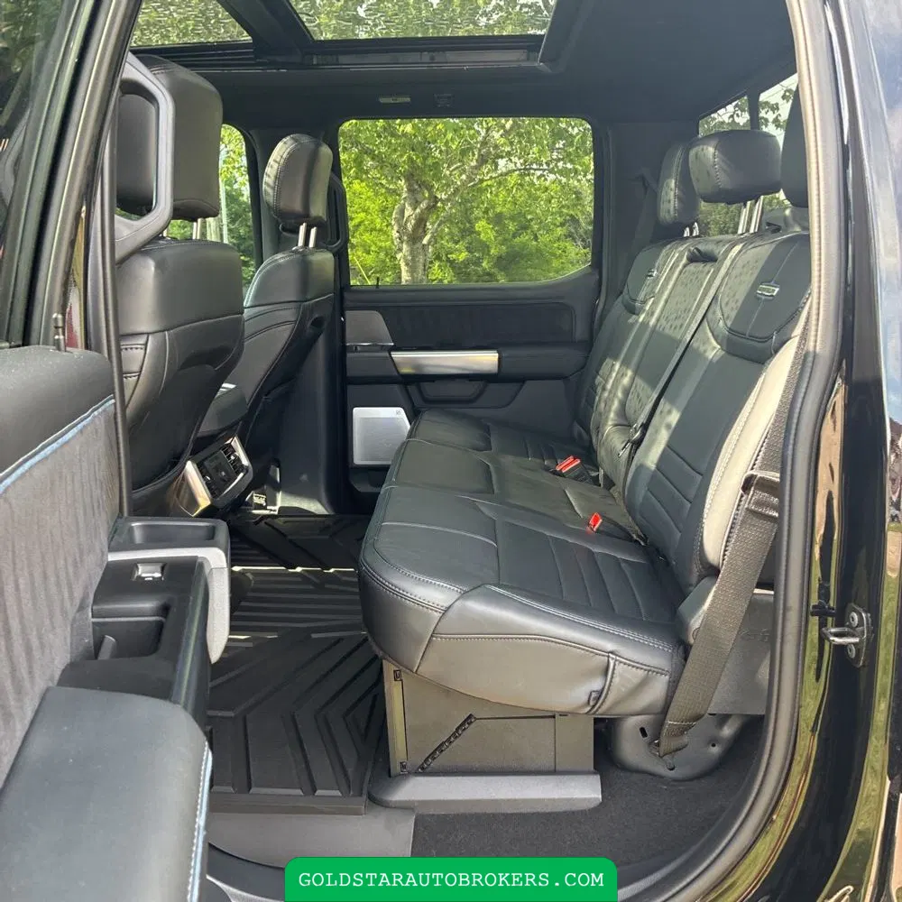 2025 Ford F-250 Super Duty Platinum