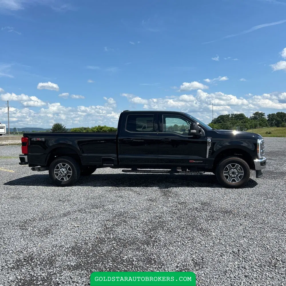 2024 Ford F350 S/D Lariat