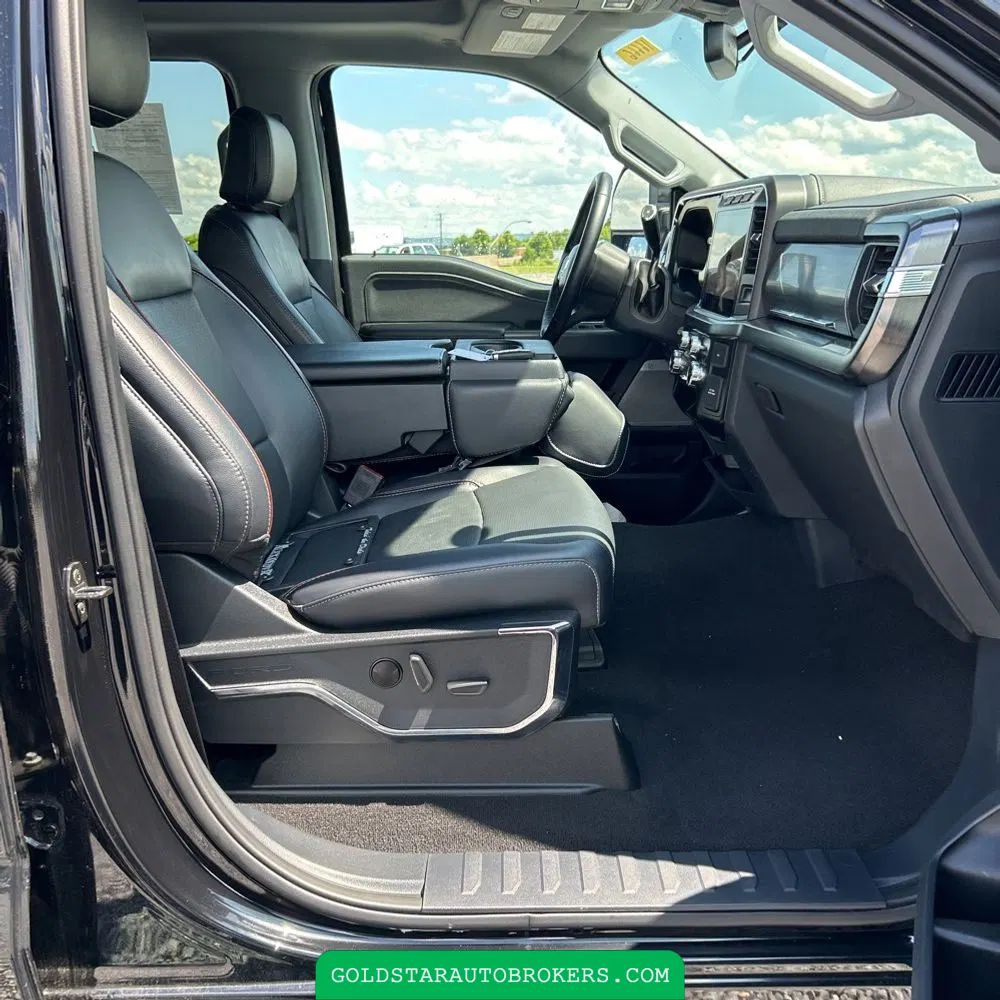 2024 Ford F350 S/D Lariat