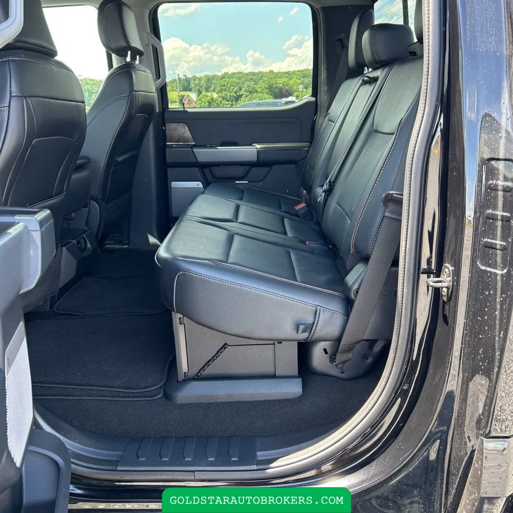 2024 Ford F350 S/D Lariat