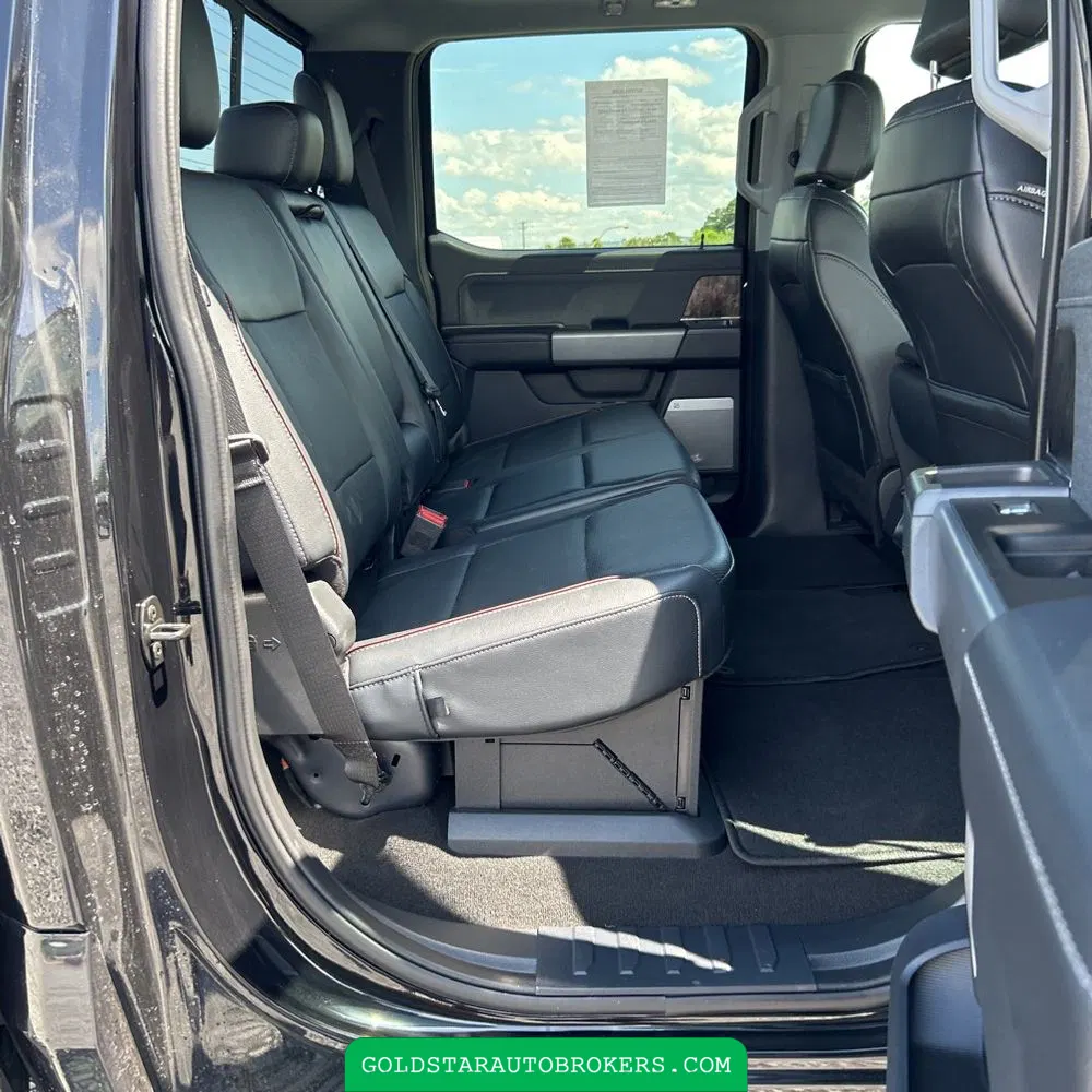2024 Ford F350 S/D Lariat