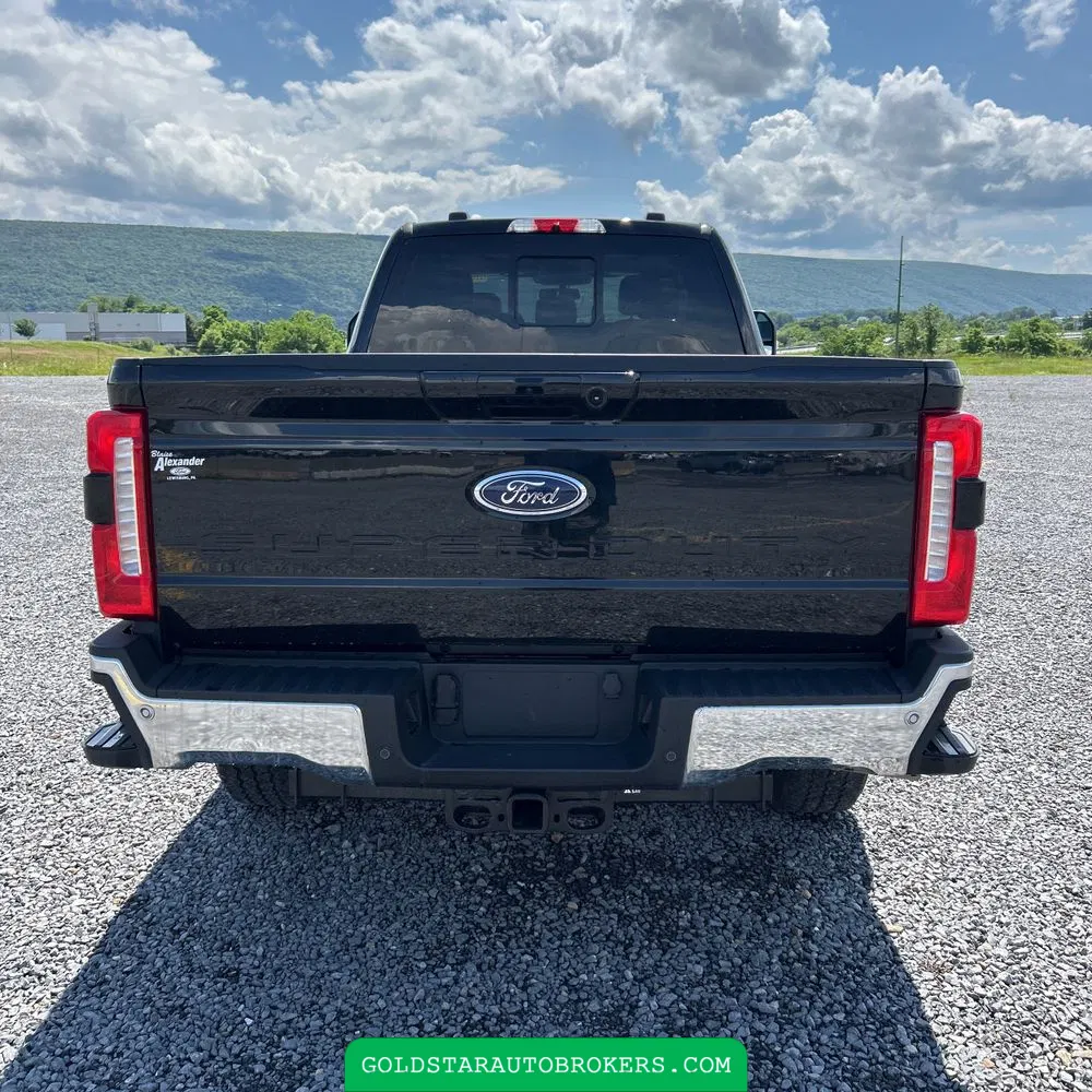2024 Ford F350 S/D Lariat