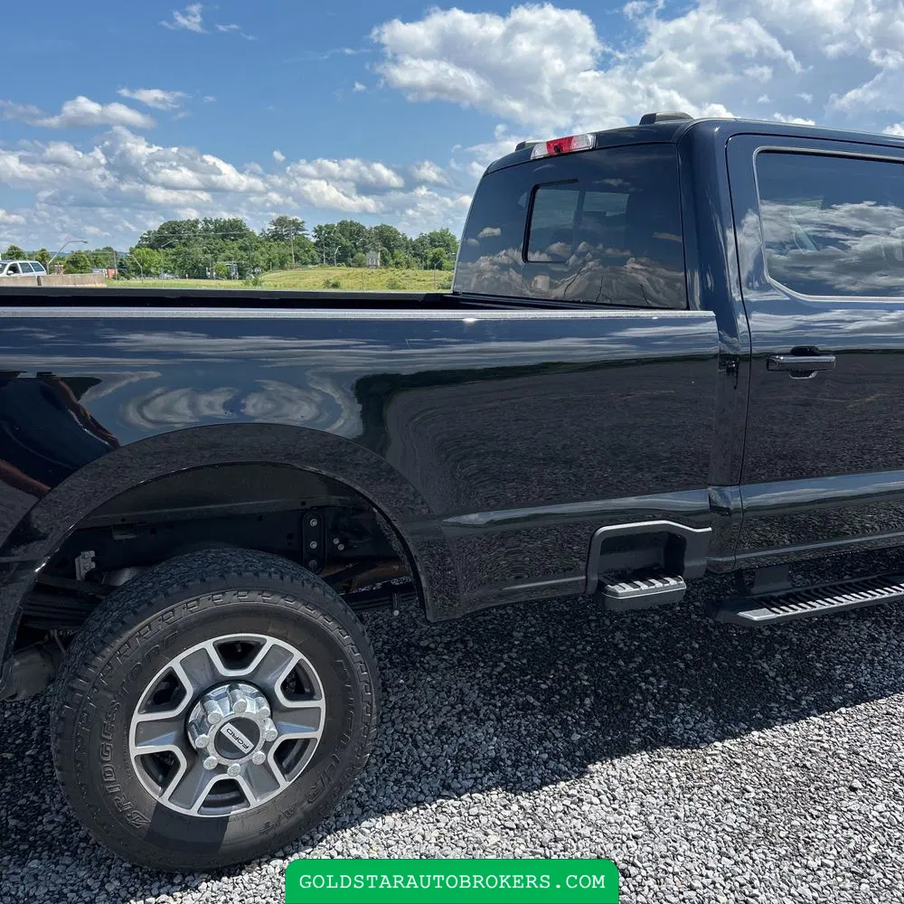 2024 Ford F350 S/D Lariat