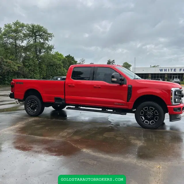 2025 Ford F-350 Super Duty Lariat