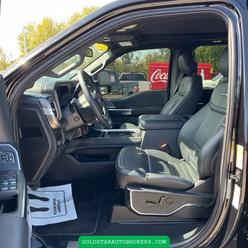 2025 Ford F-350 Super Duty Platinum