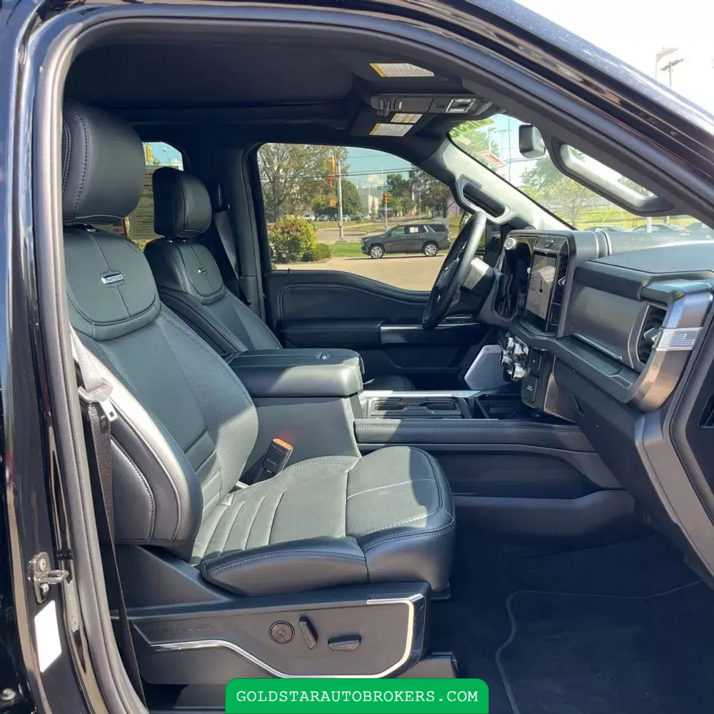 2025 Ford F-350 Super Duty Platinum