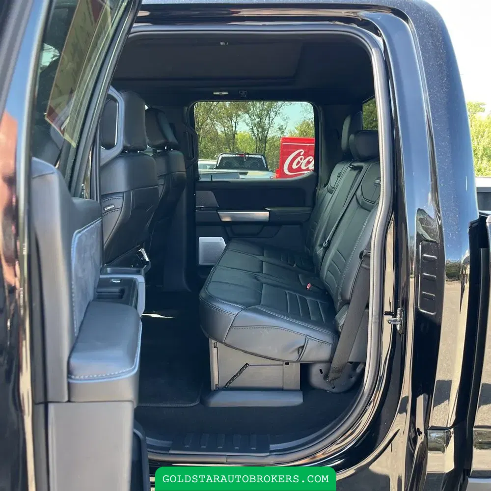 2025 Ford F-350 Super Duty Platinum