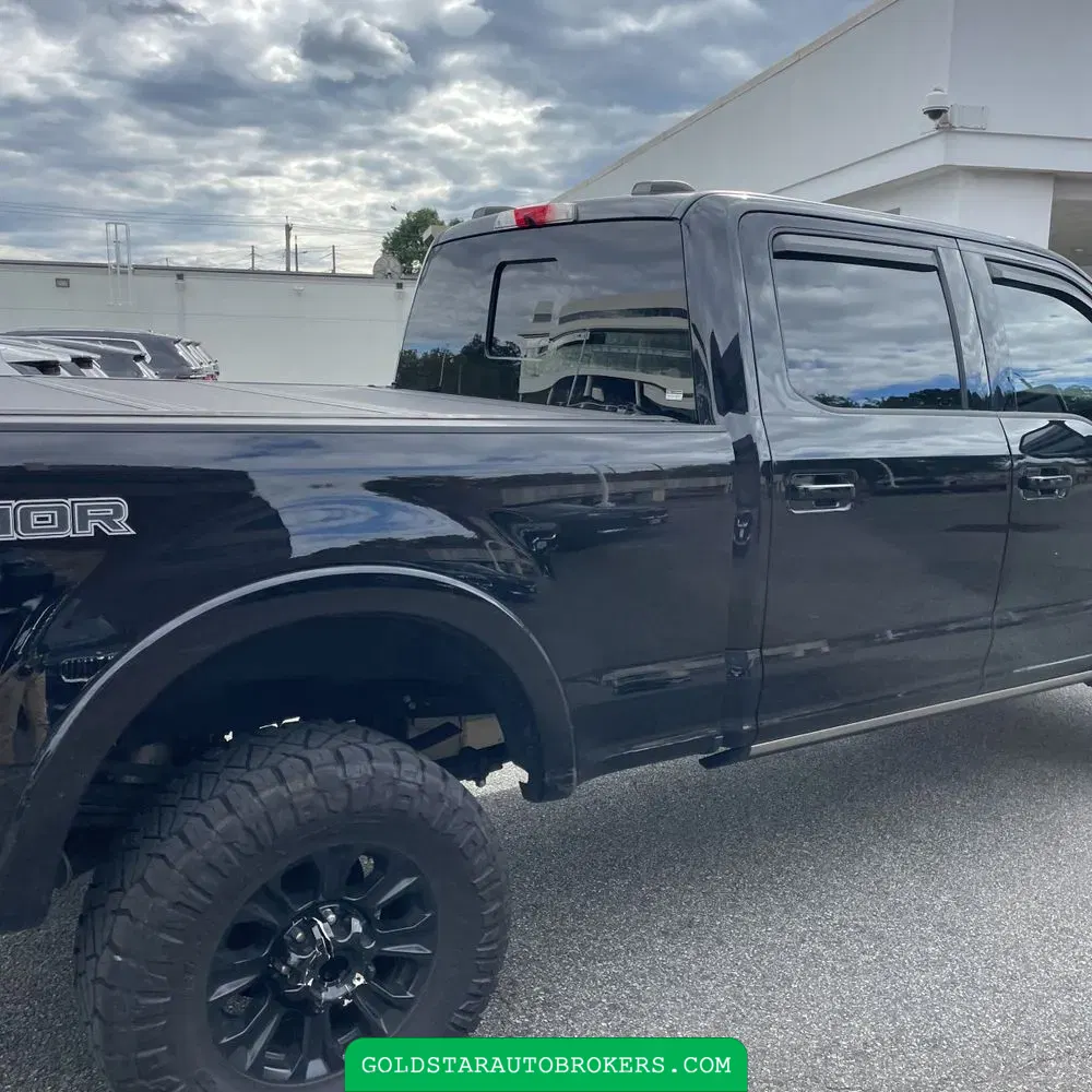 2022 Ford F-350 Super Duty Lariat