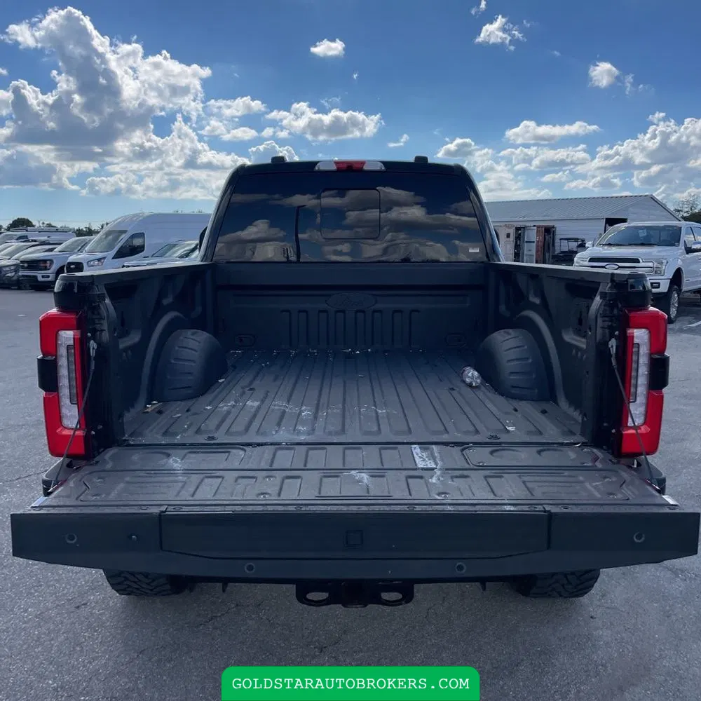 2023 Ford F-350 Super Duty Platinum