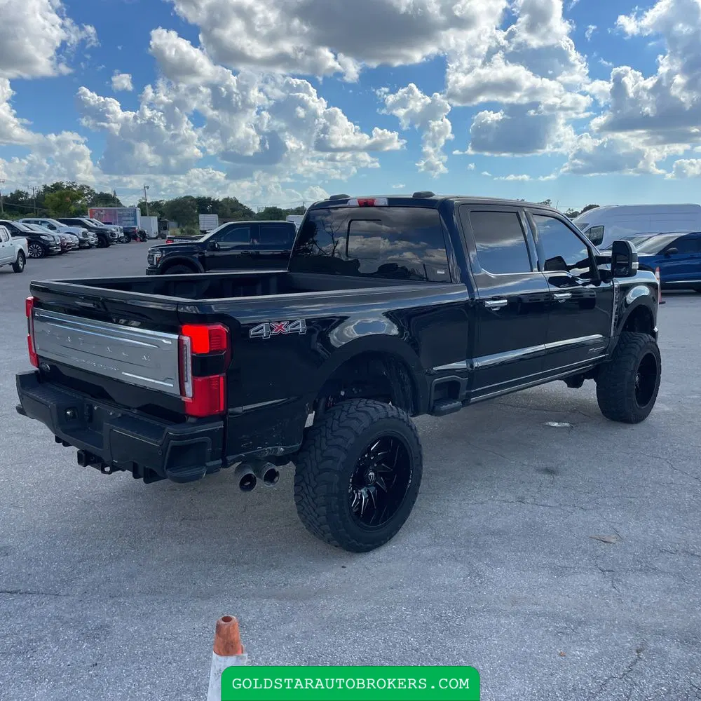 2023 Ford F-350 Super Duty Platinum