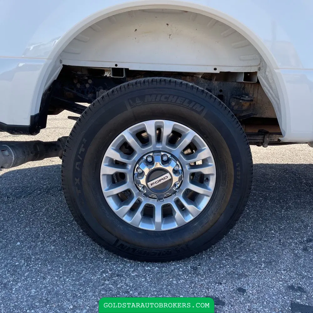 2022 Ford F-350 Super Duty Lariat