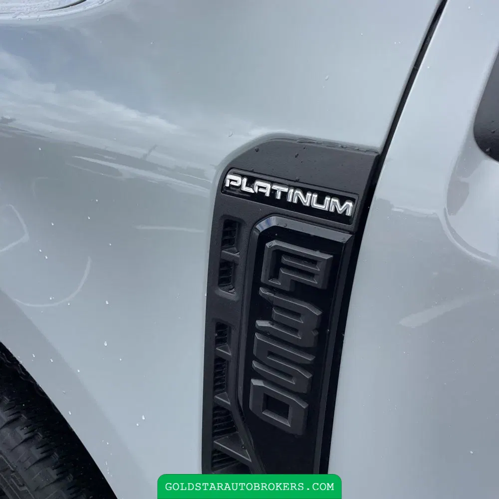 2025 Ford F-350 Super Duty Platinum