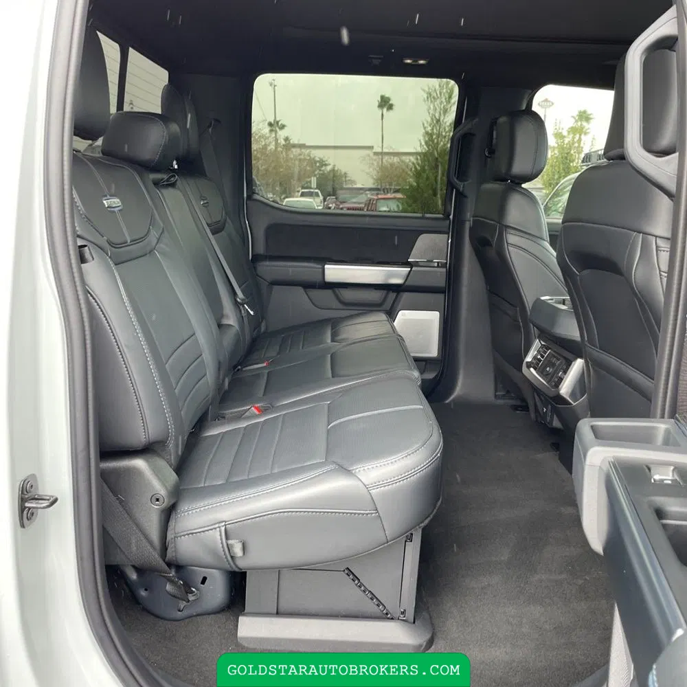 2025 Ford F-350 Super Duty Platinum