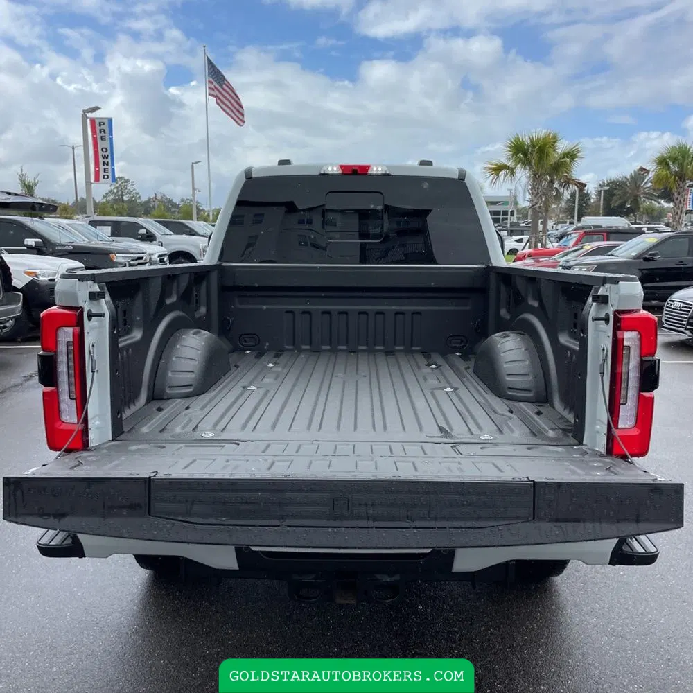 2025 Ford F-350 Super Duty Platinum