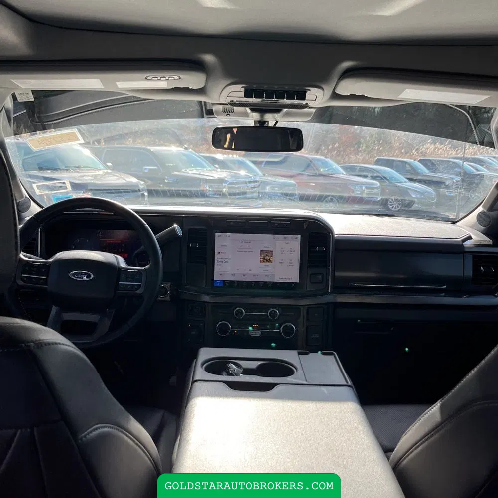 2023 Ford F-350 Super Duty Lariat