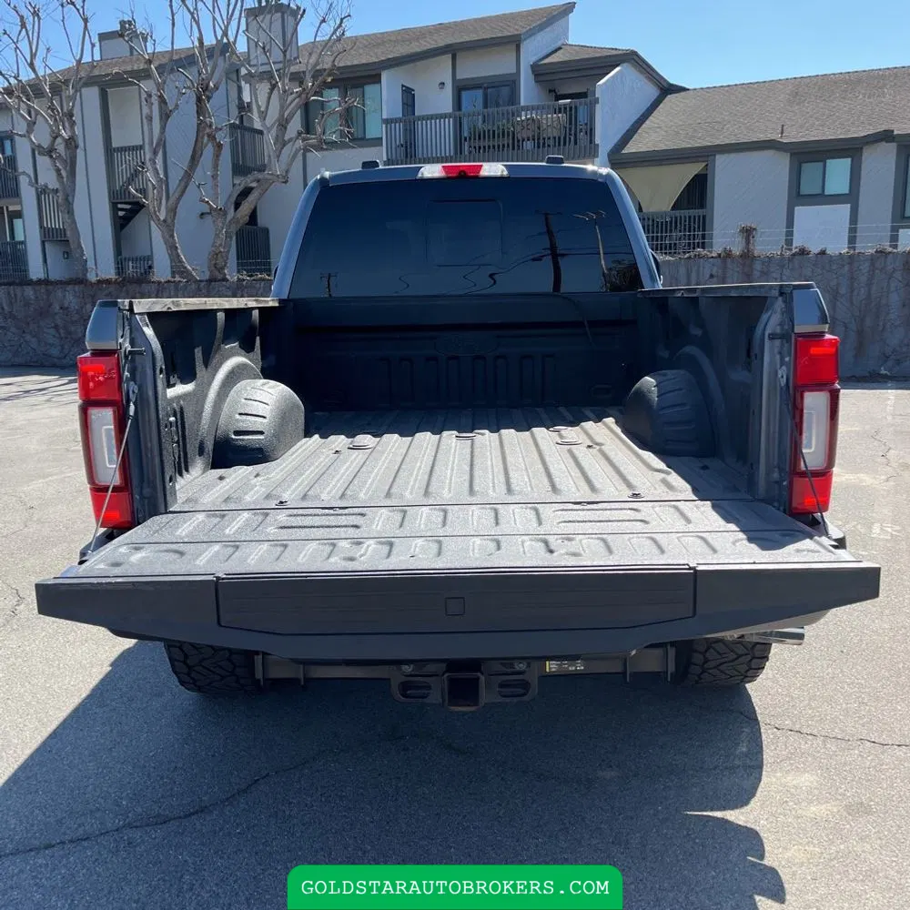 2022 Ford F-350 Super Duty Platinum