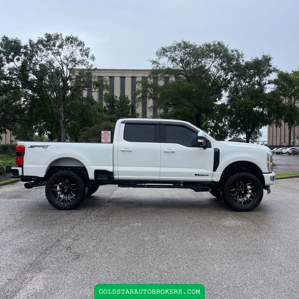 2023 Ford F350 S/D Lariat