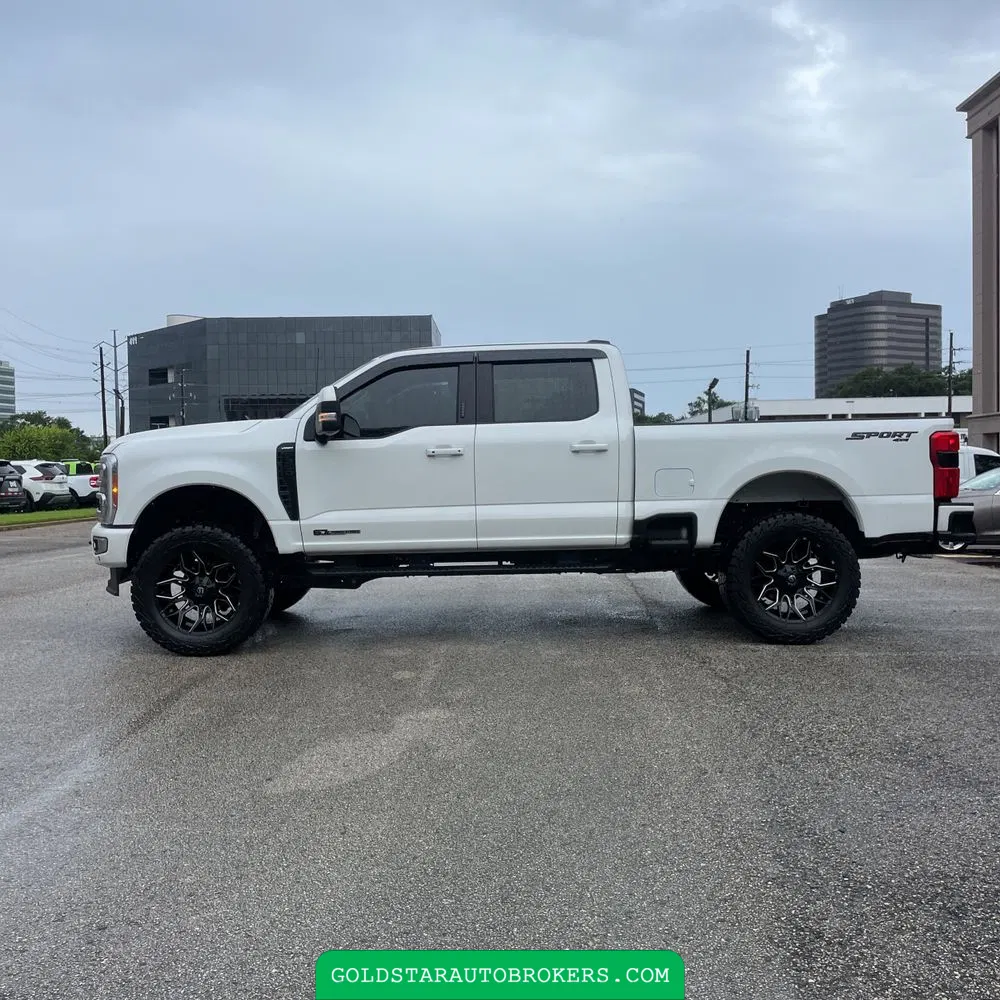 2023 Ford F350 S/D Lariat