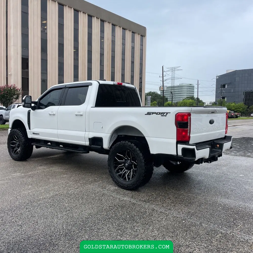2023 Ford F350 S/D Lariat