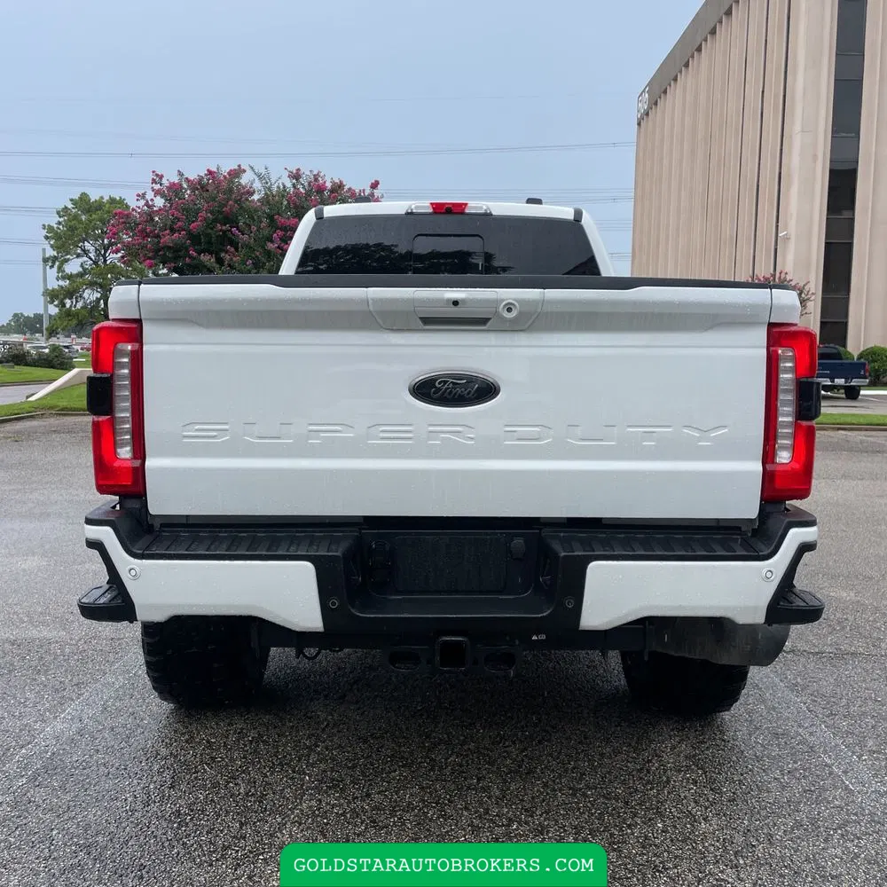 2023 Ford F350 S/D Lariat