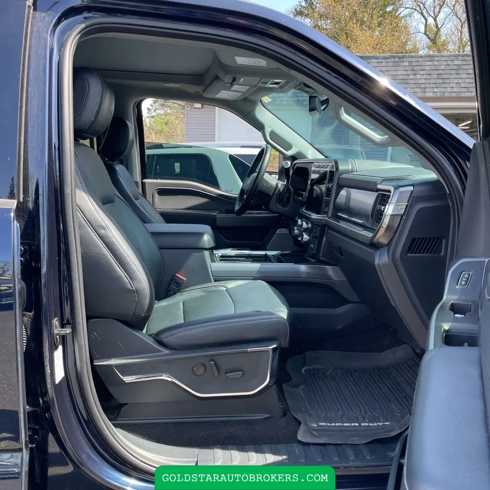 2023 Ford F-350 Super Duty Lariat
