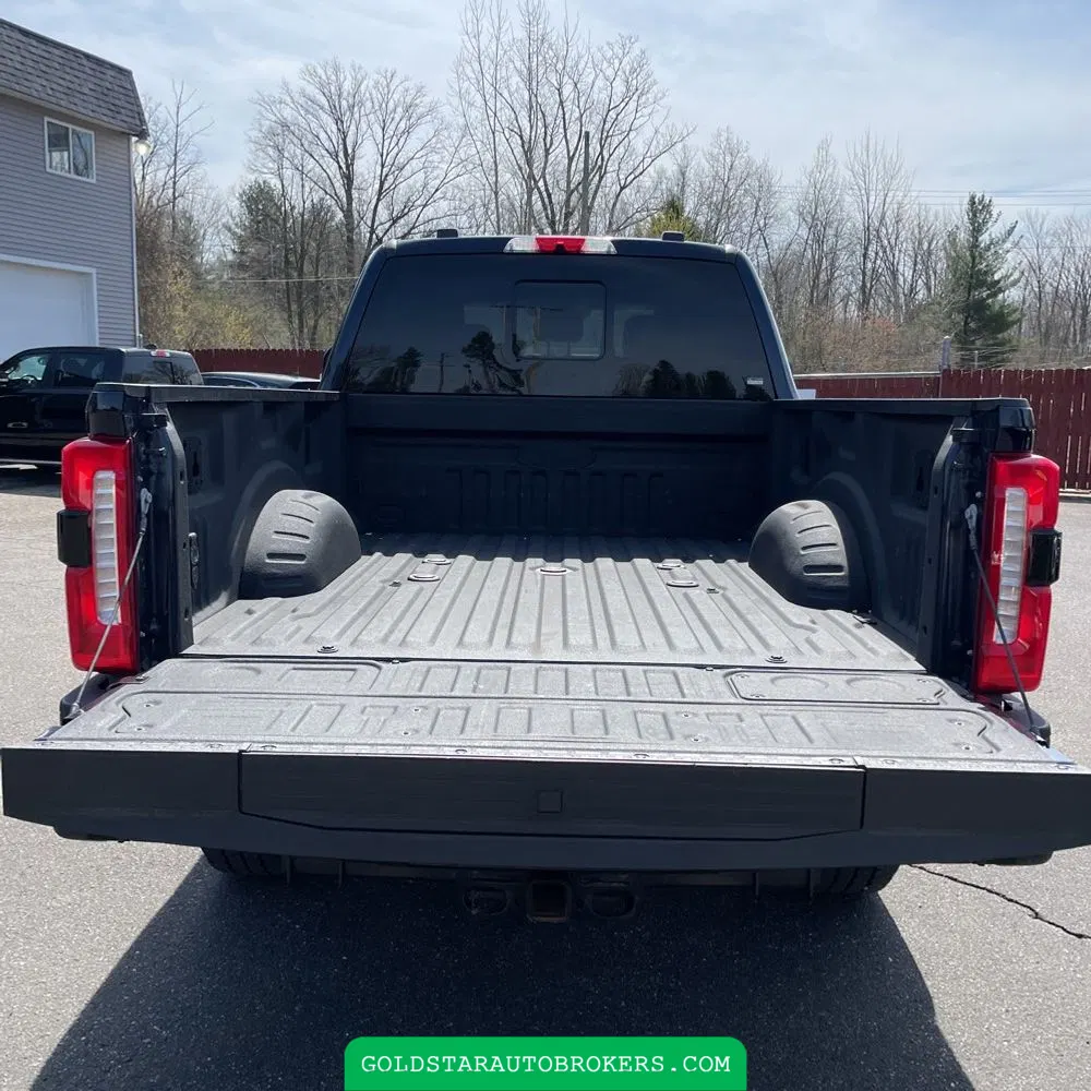 2023 Ford F-350 Super Duty Lariat