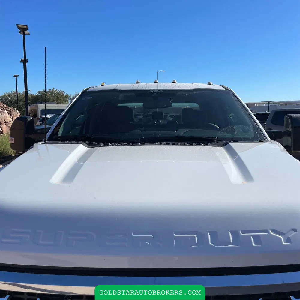 2025 Ford F-350 Super Duty Lariat