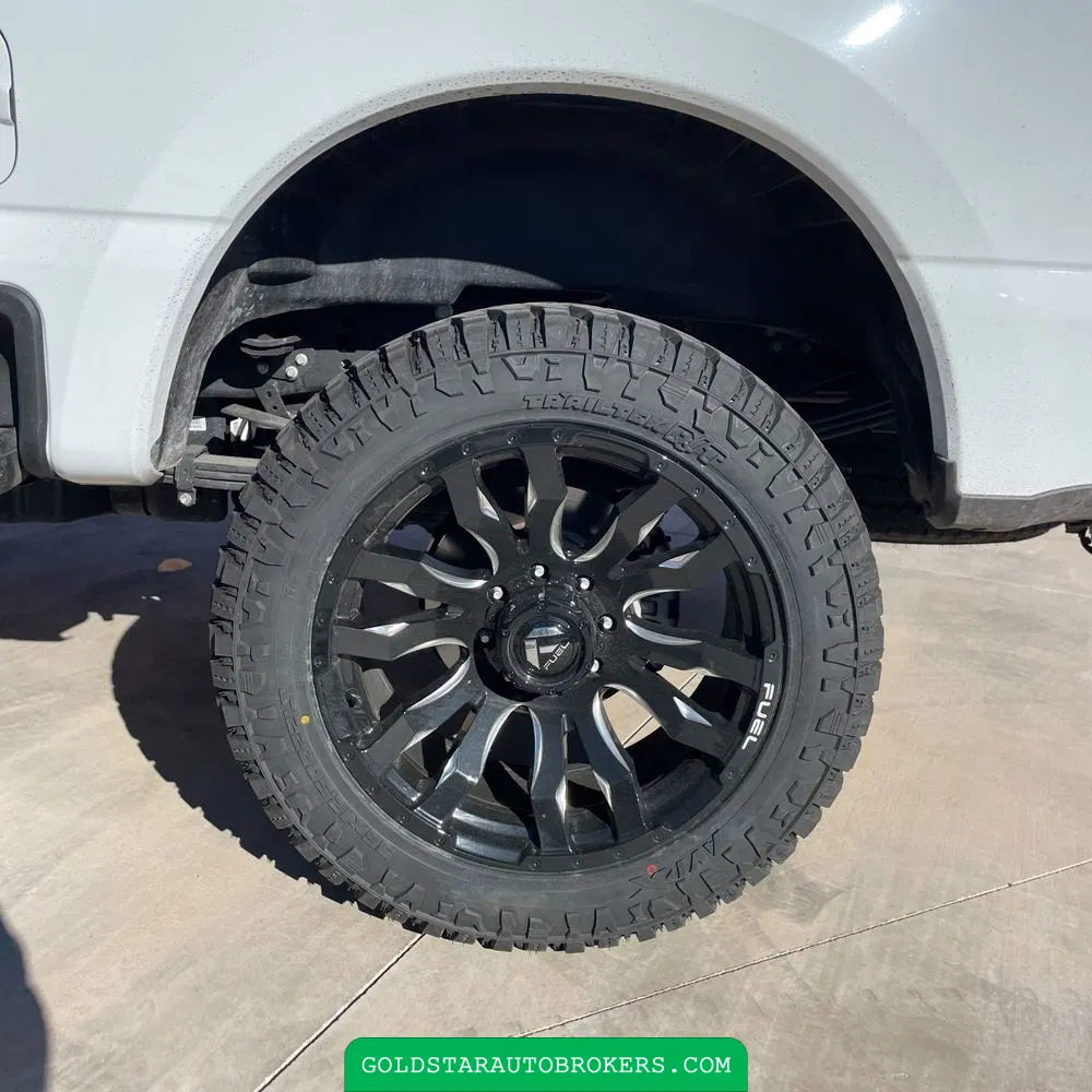 2025 Ford F-350 Super Duty Lariat