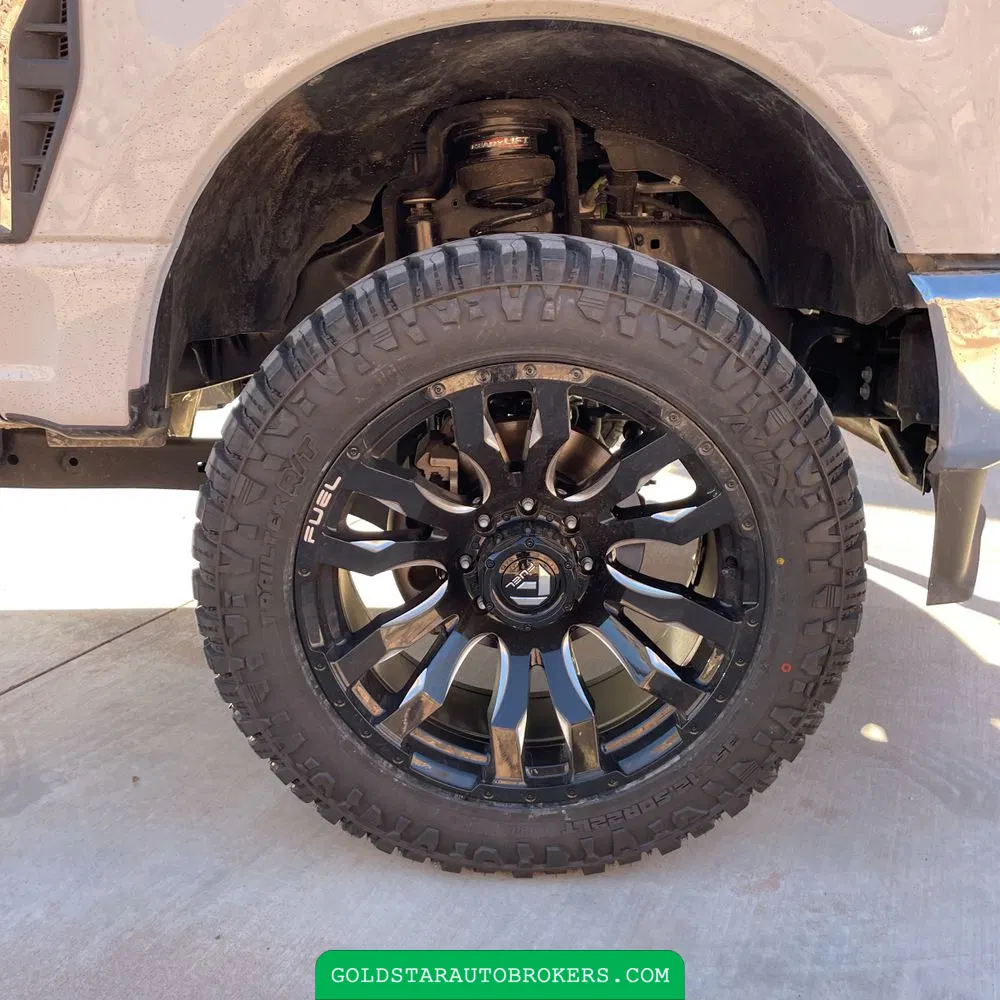 2025 Ford F-350 Super Duty Lariat