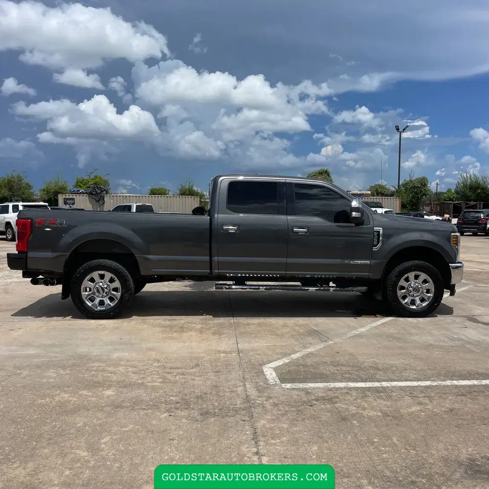 2018 Ford F-350 Super Duty Lariat