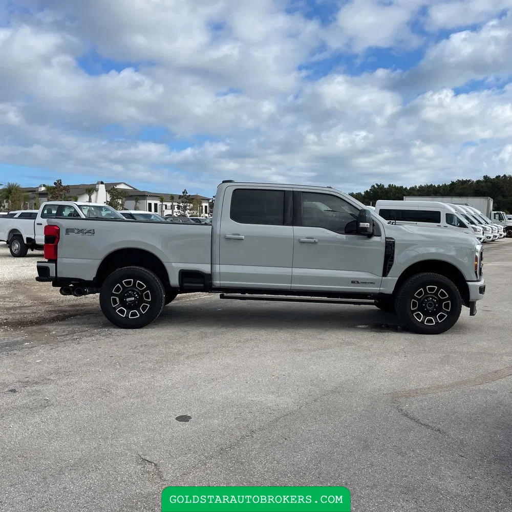 2025 Ford F-350 Super Duty Platinum