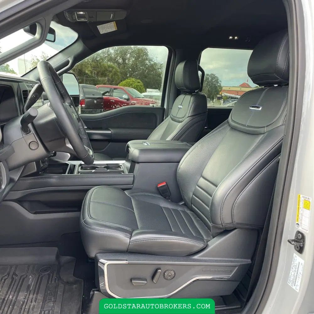 2025 Ford F-350 Super Duty Platinum