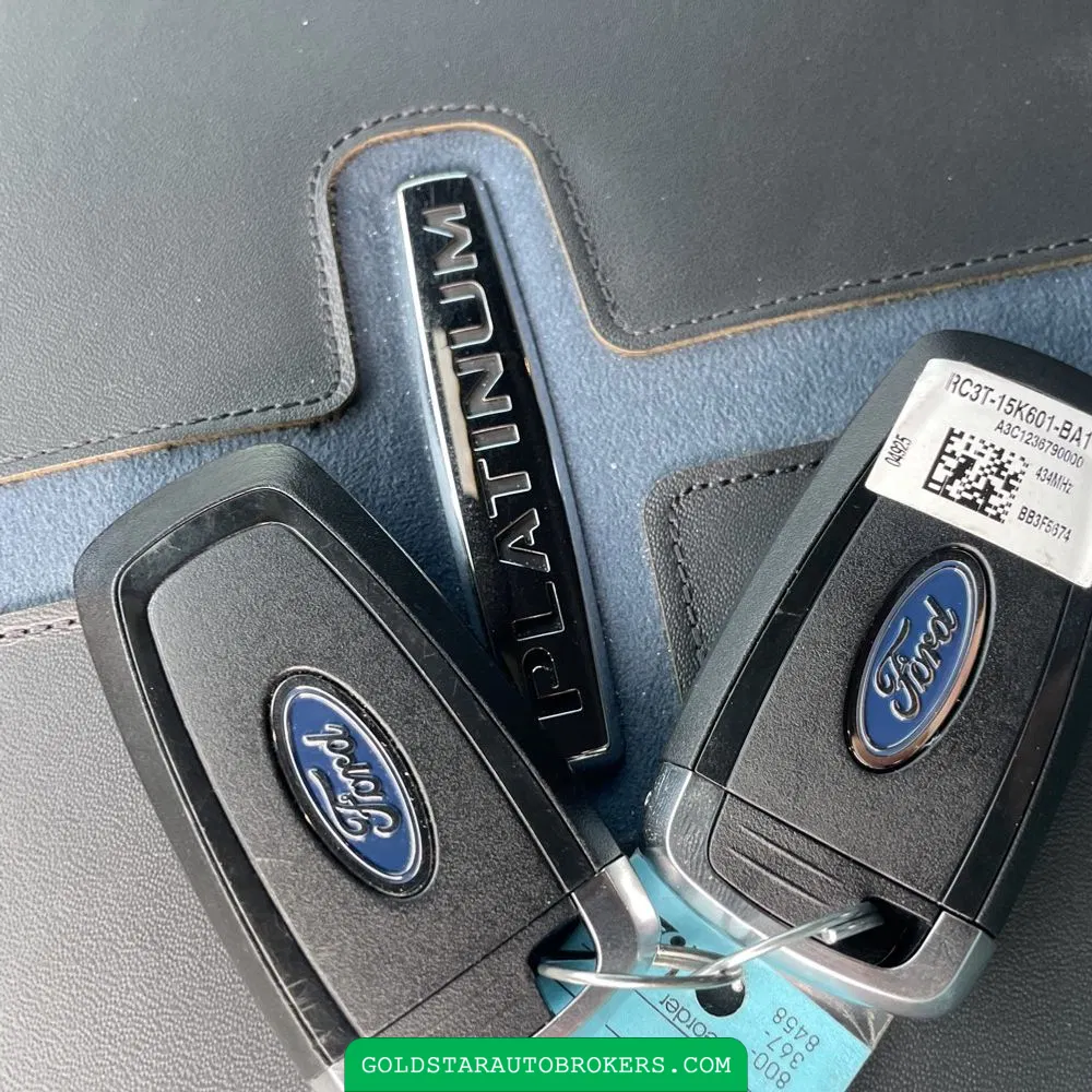 2025 Ford F-350 Super Duty Platinum