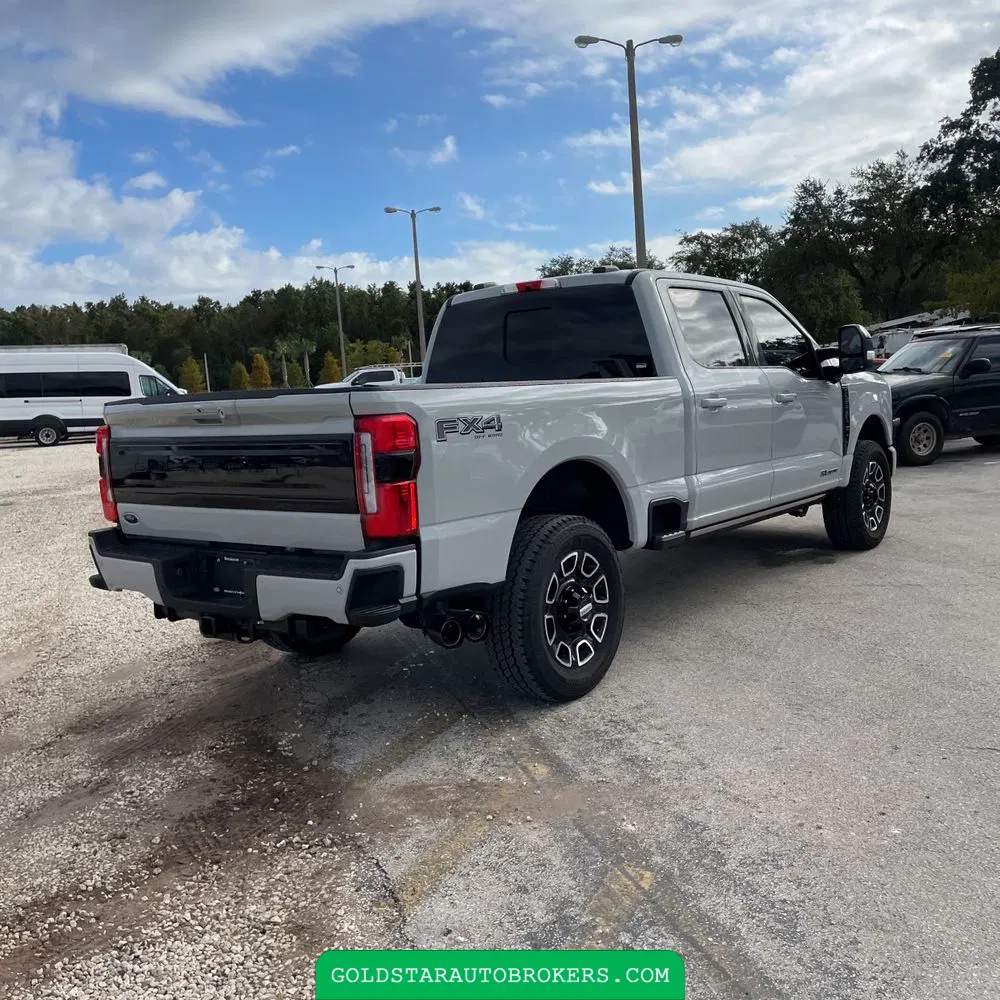 2025 Ford F-350 Super Duty Platinum