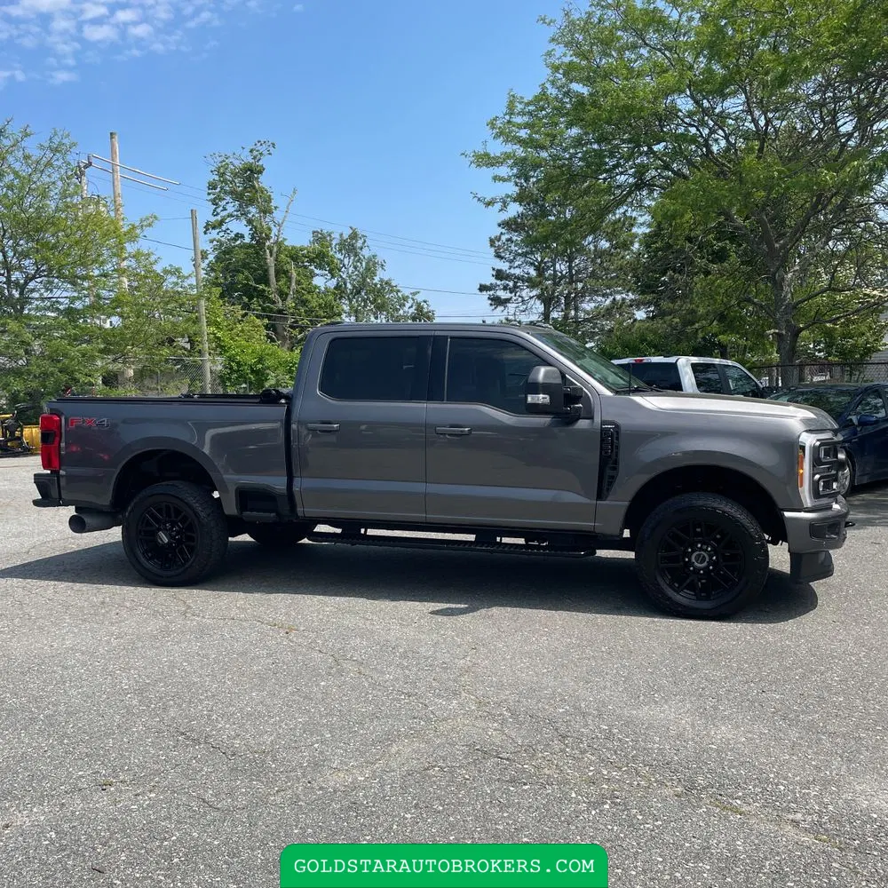 2023 Ford F-350 Super Duty Lariat