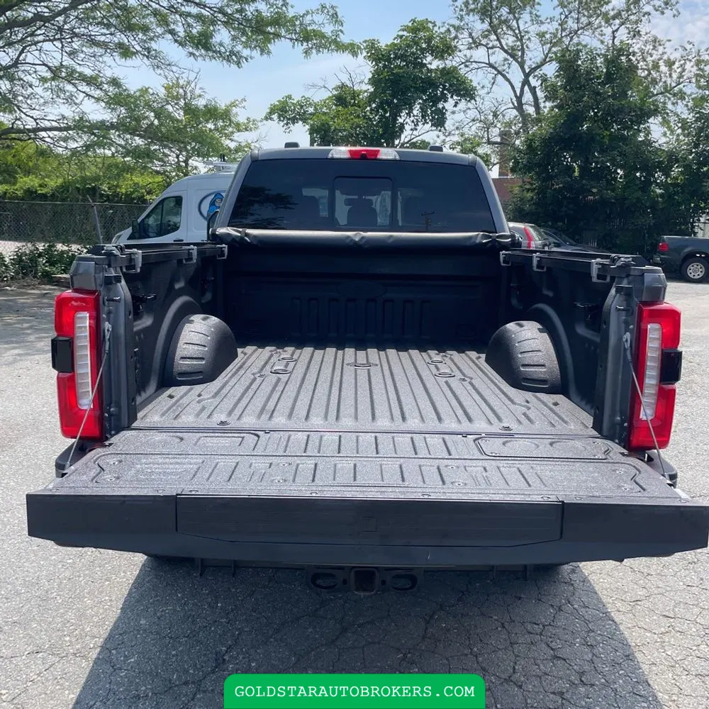 2023 Ford F-350 Super Duty Lariat