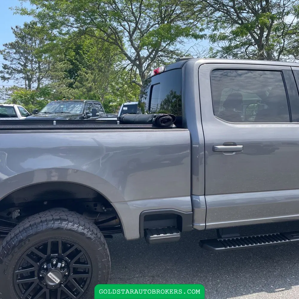 2023 Ford F-350 Super Duty Lariat