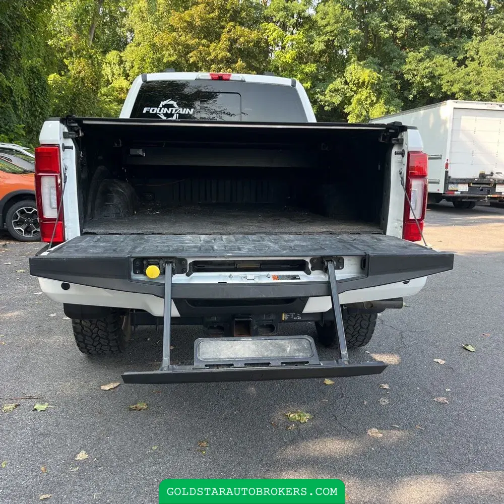 2022 Ford F-350 Super Duty Platinum
