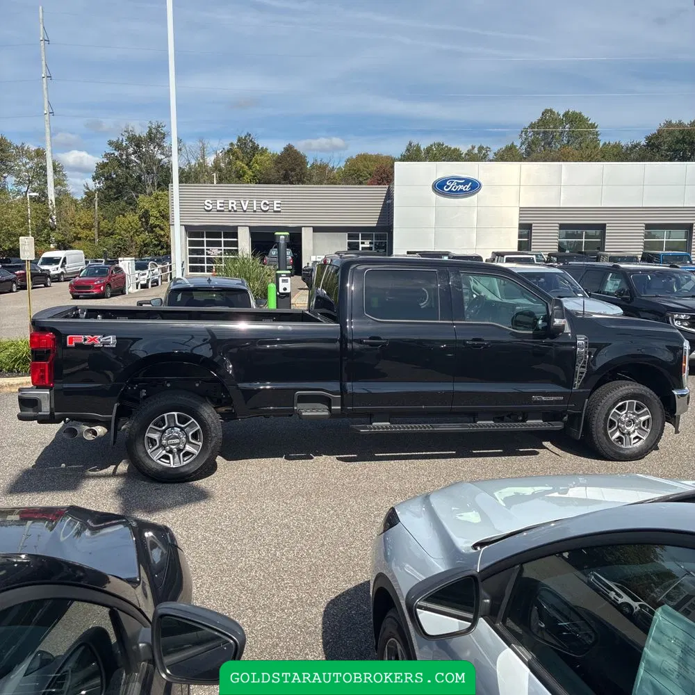 2025 Ford F350 S/D Lariat