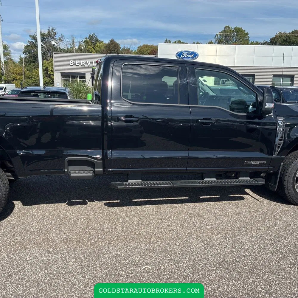2025 Ford F350 S/D Lariat